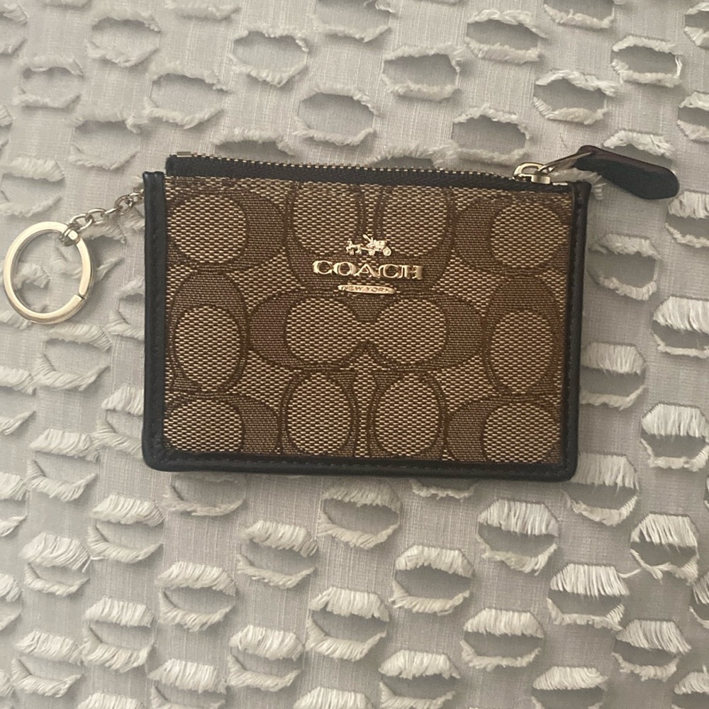 Coach Zipper wallet/Key Chain